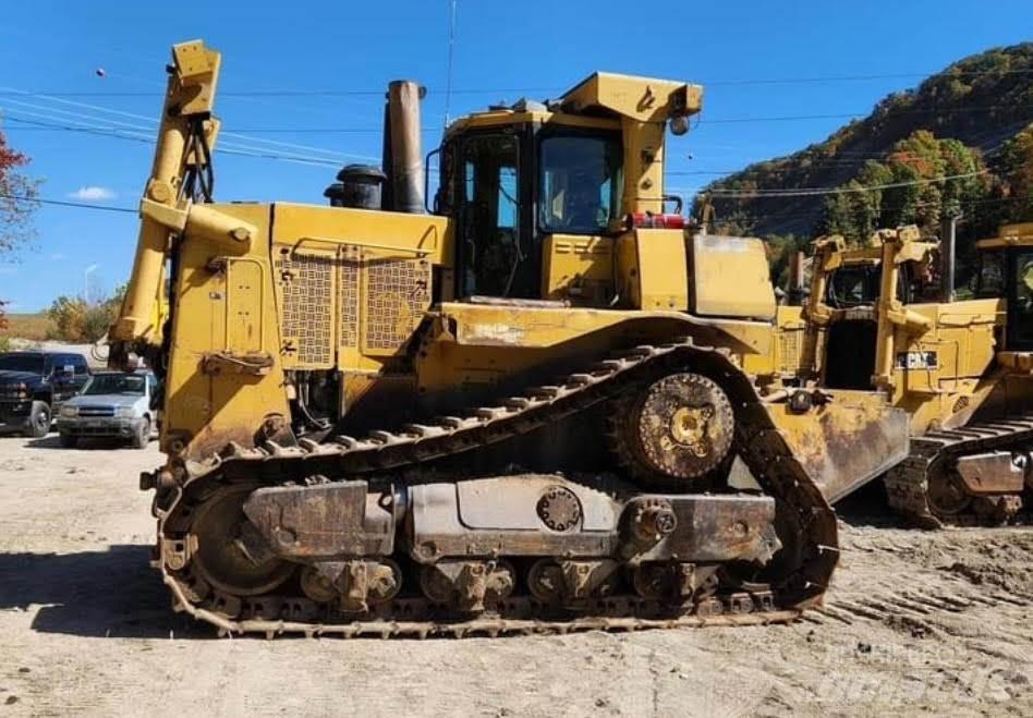 CAT D10T Buldožeri guseničari