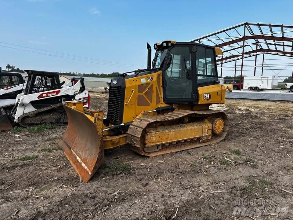 CAT D3 Buldožeri guseničari
