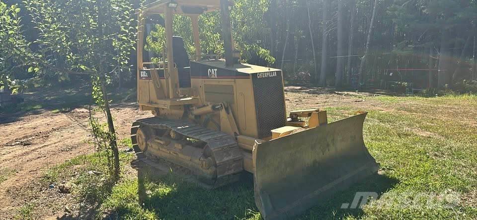 CAT D3C XL Buldožeri guseničari