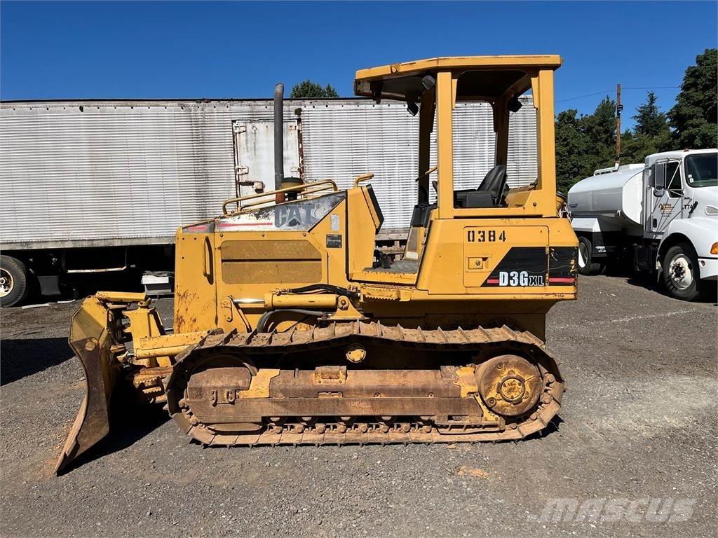 CAT D3G XL Buldožeri guseničari