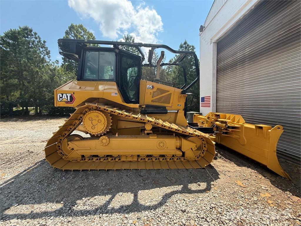 CAT D5 LGP Buldožeri guseničari