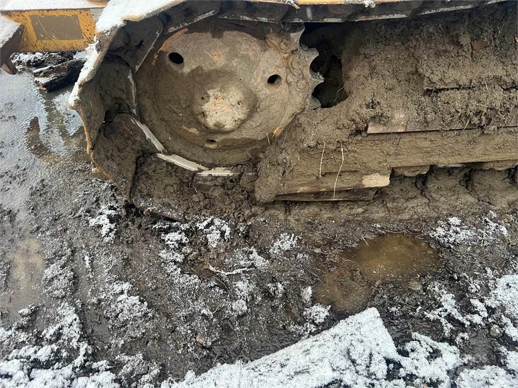 CAT D5C Buldožeri guseničari