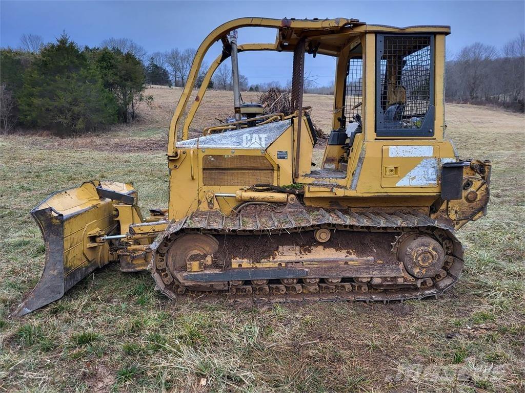 CAT D5G XL Buldožeri guseničari