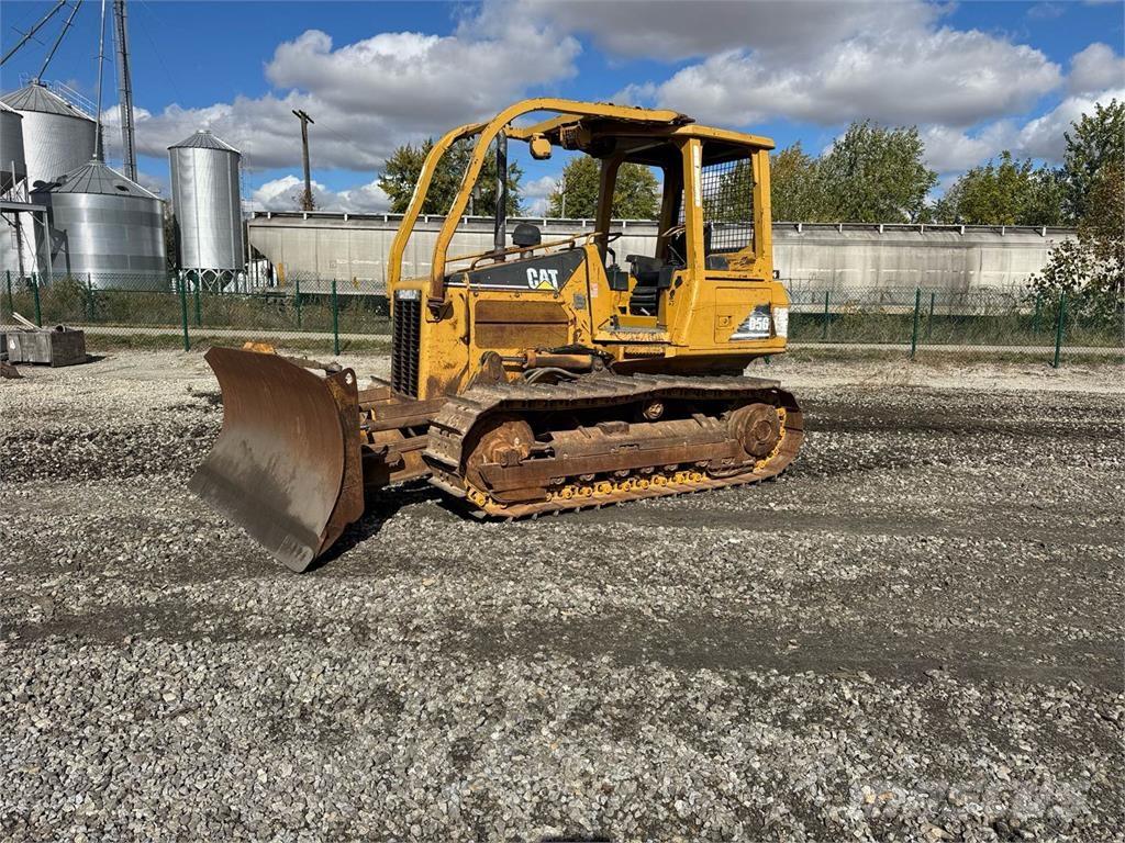 CAT D5G XL Buldožeri guseničari