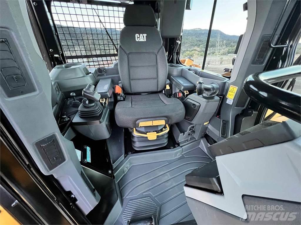 CAT D6 XL Buldožeri guseničari