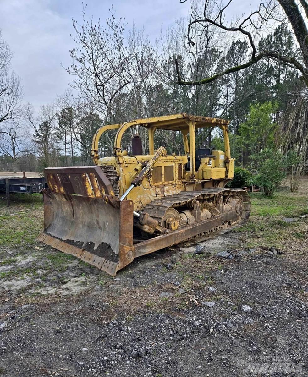 CAT D6C Buldožeri guseničari