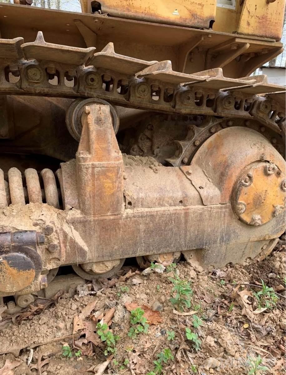 CAT D6C Buldožeri guseničari