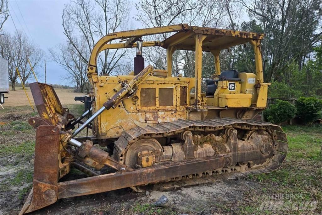 CAT D6C Buldožeri guseničari