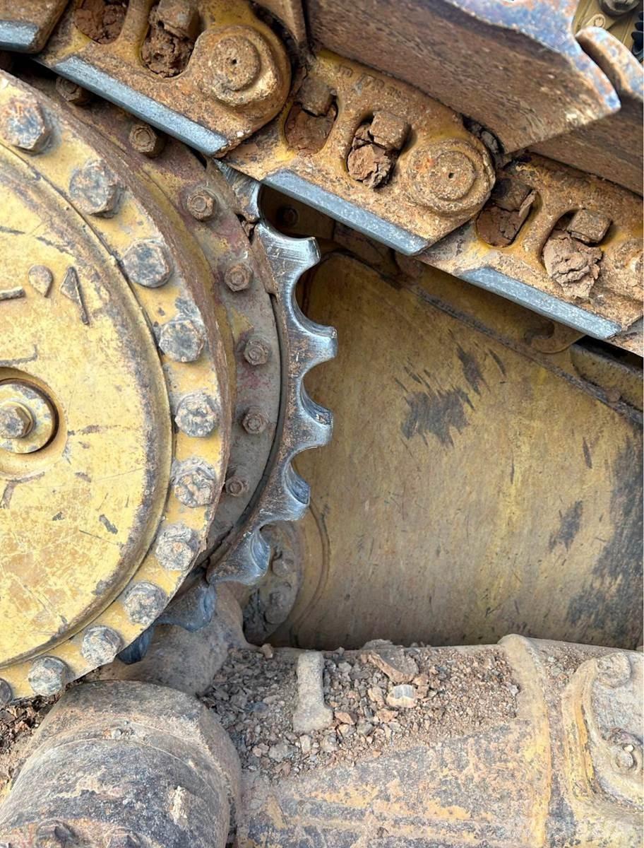 CAT D6M XL Buldožeri guseničari