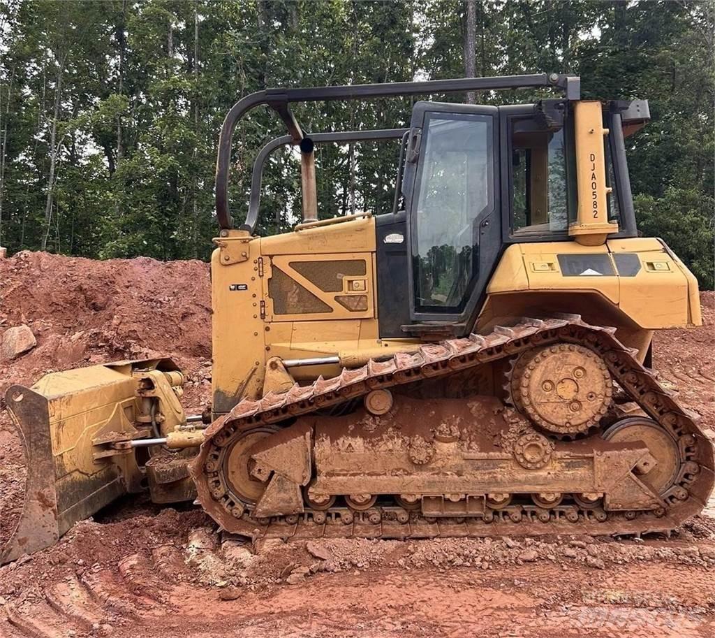 CAT D6N XL Buldožeri guseničari
