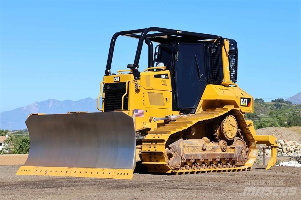 CAT D6N XL Buldožeri guseničari