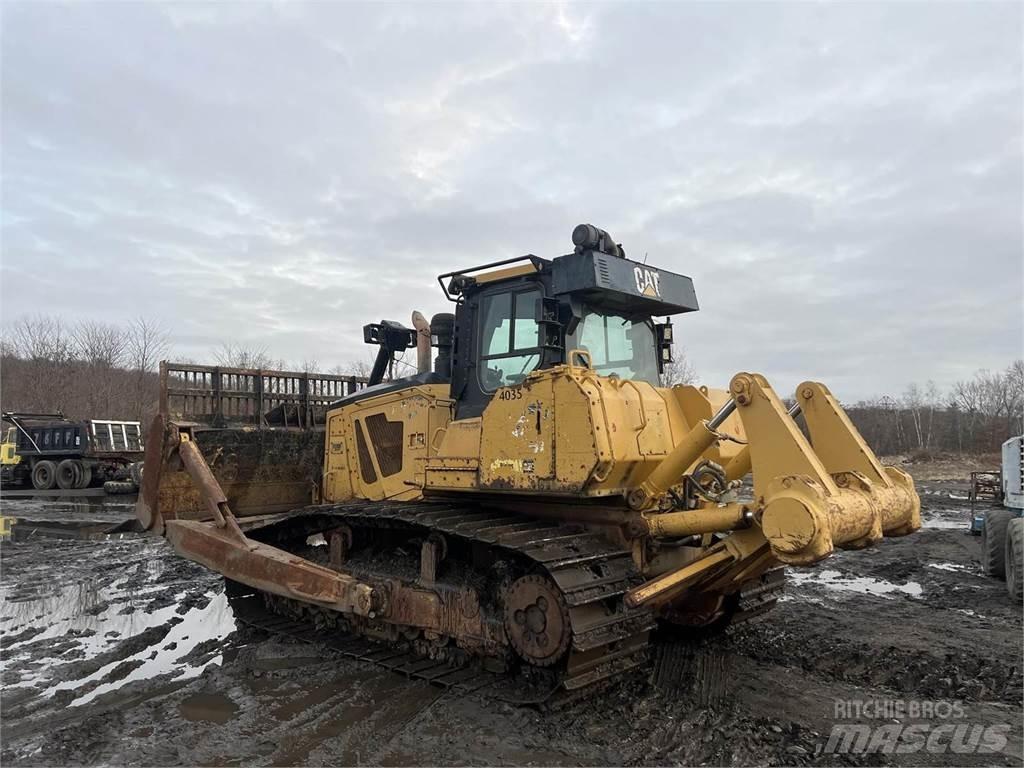 CAT D7E Buldožeri guseničari