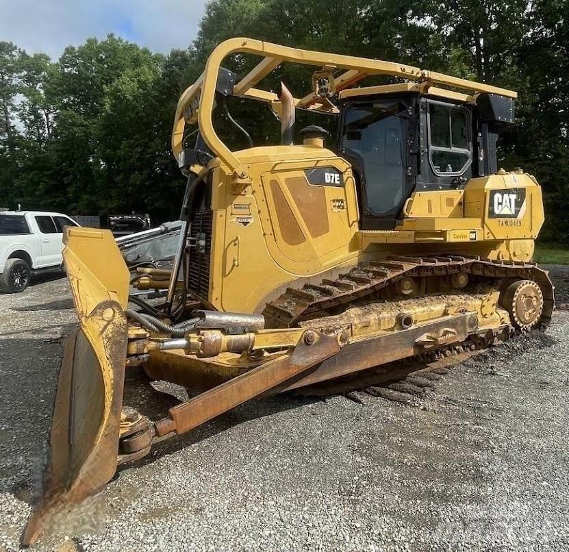 CAT D7E Buldožeri guseničari
