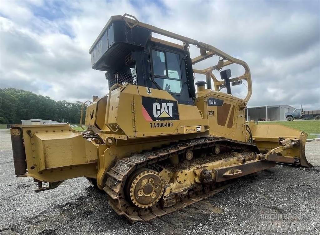 CAT D7E Buldožeri guseničari