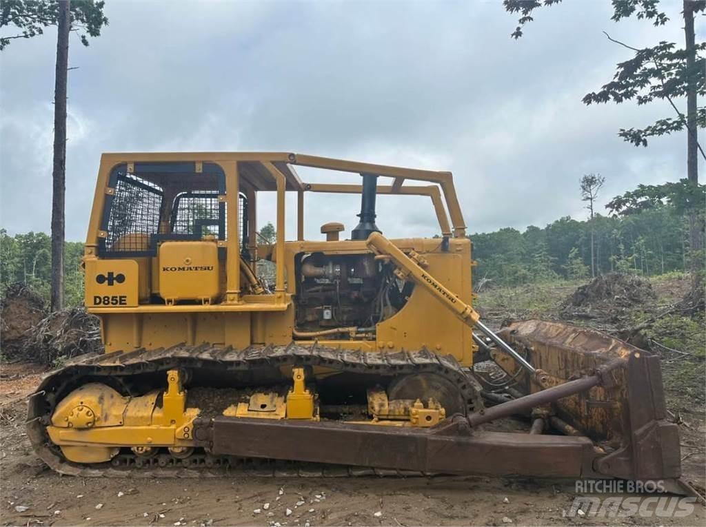 CAT D85E Buldožeri guseničari