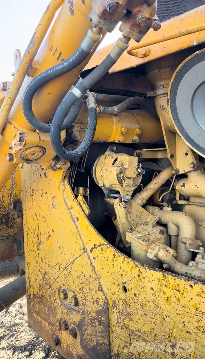 CAT D8H Buldožeri guseničari