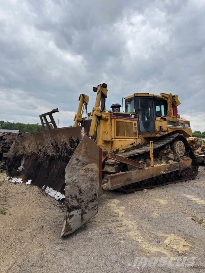 CAT D8R Buldožeri guseničari