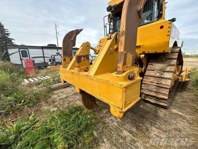 CAT D8T Buldožeri guseničari