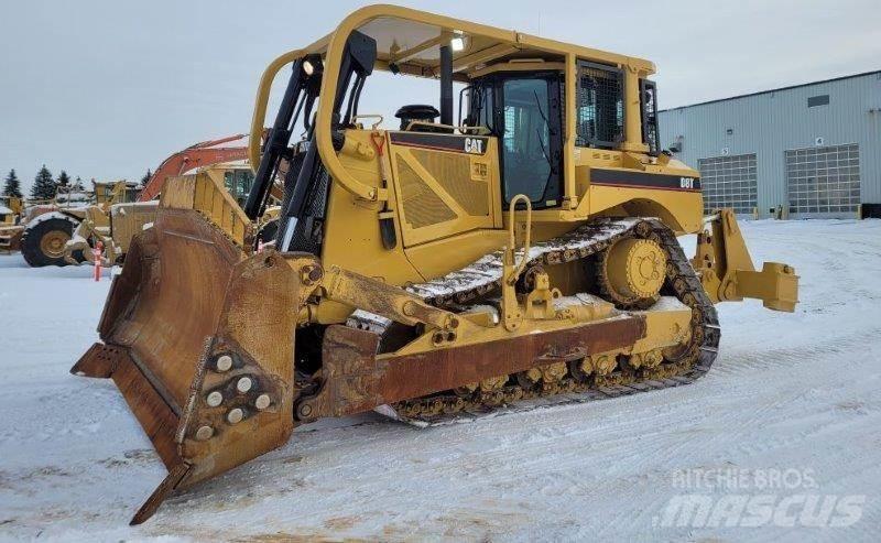 CAT D8T Buldožeri guseničari