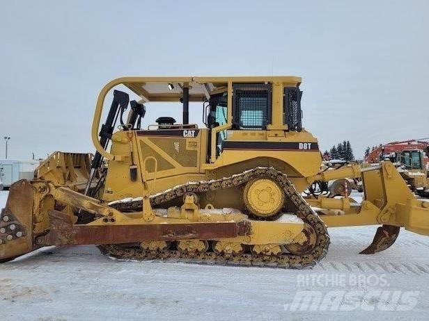 CAT D8T Buldožeri guseničari