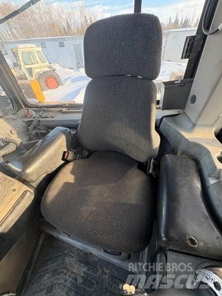 CAT D8T Buldožeri guseničari