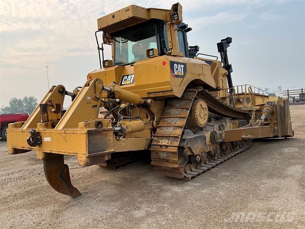 CAT D8T Buldožeri guseničari