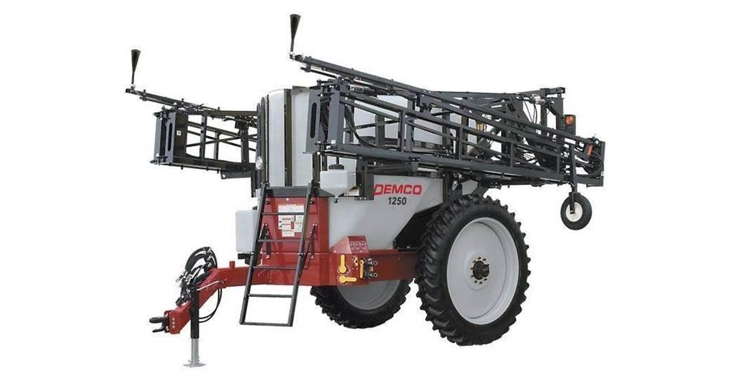 Demco 1250 Vučene prskalice