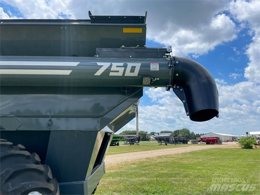 Demco 750 Prikolice za zrno