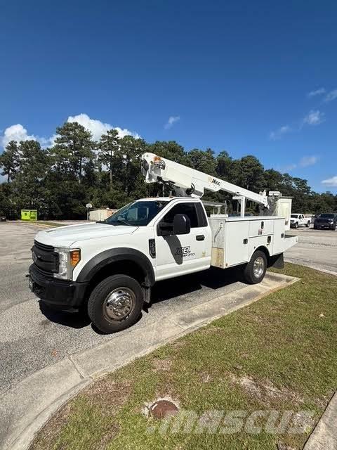 Ford F-450 Auto korpe