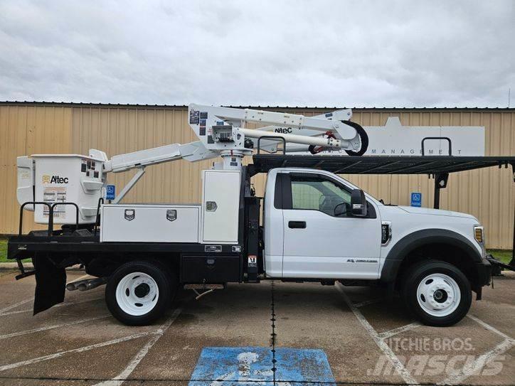 Ford F-550 Auto korpe