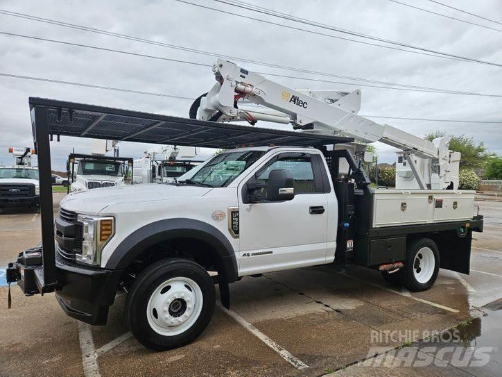 Ford F-550 Auto korpe