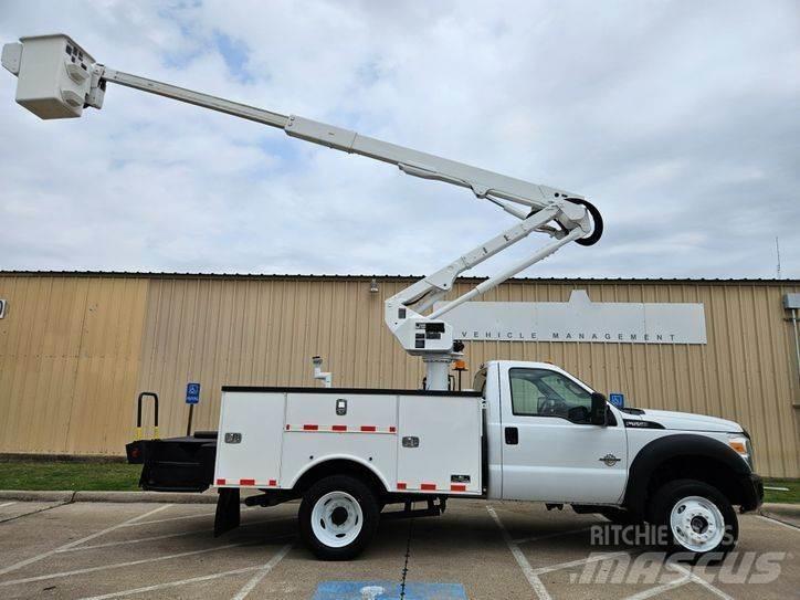 Ford F-550 Auto korpe