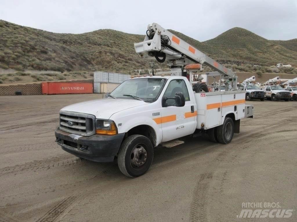Ford F-550 Auto korpe