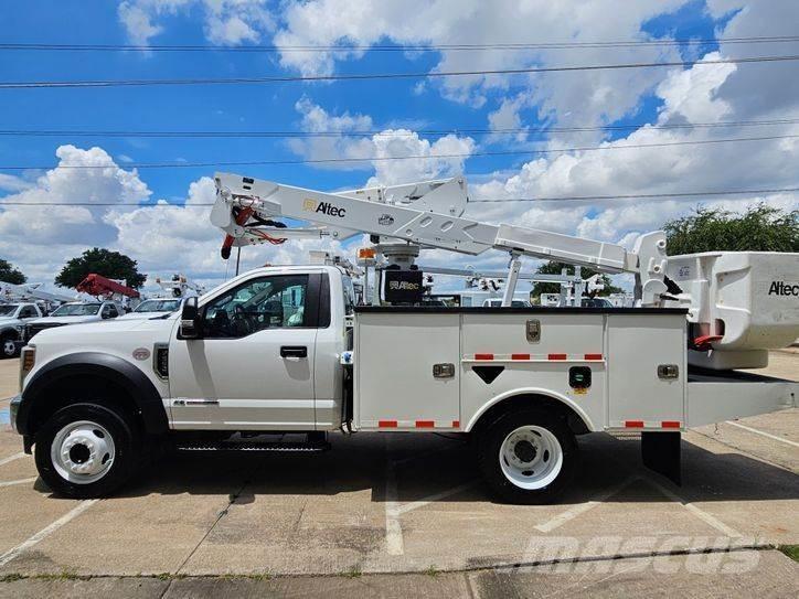 Ford F-550 Auto korpe