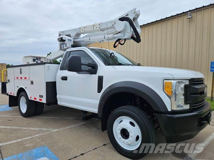 Ford F-550 Auto korpe