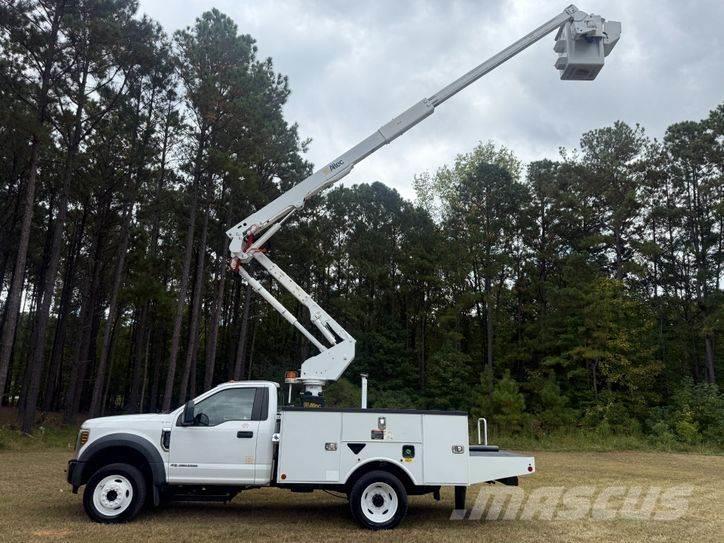 Ford F-550 Auto korpe