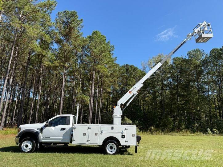 Ford F-550 Auto korpe