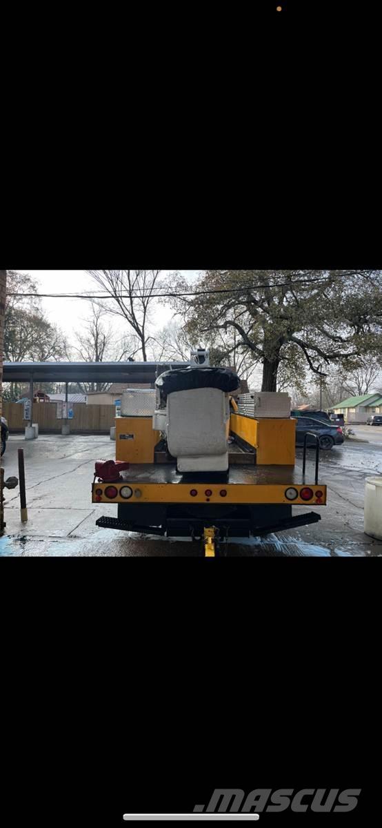 Ford F-550 Auto korpe