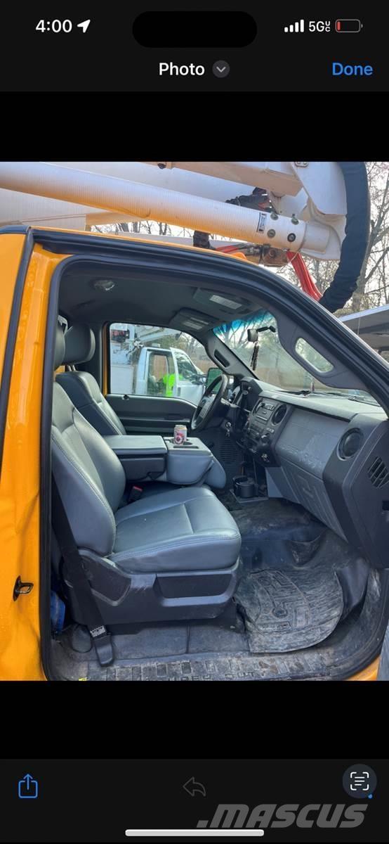 Ford F-550 Auto korpe