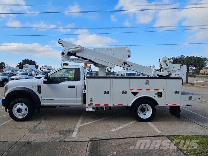 Ford F-550 Auto korpe