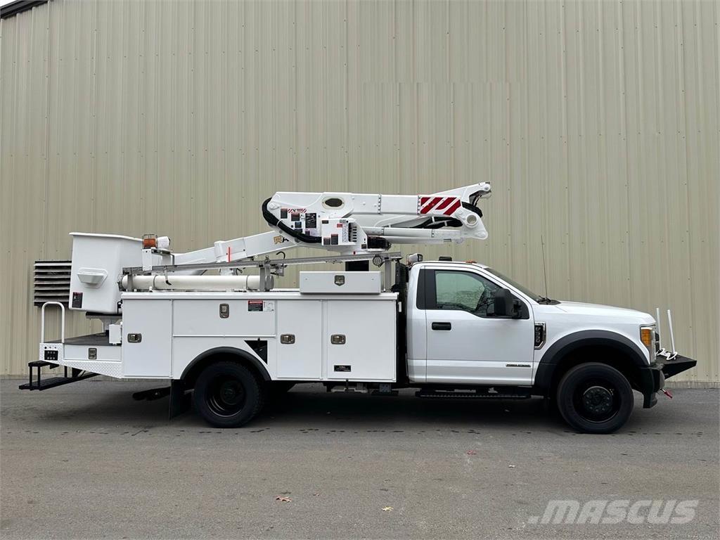 Ford F-550 Auto korpe