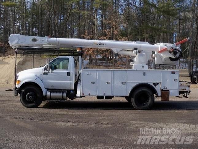 Ford F-750 Auto korpe