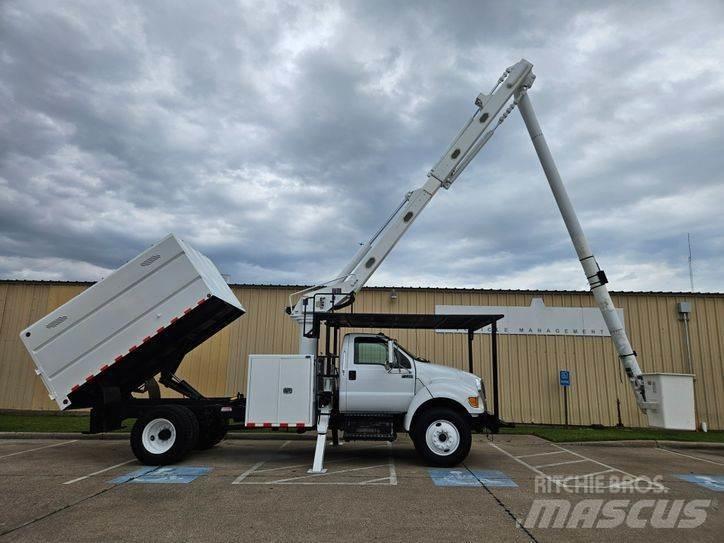 Ford F-750 Auto korpe