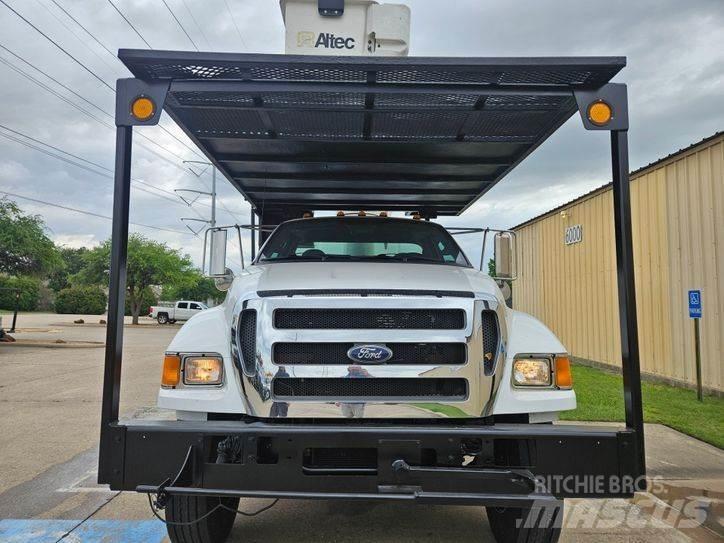 Ford F-750 Auto korpe