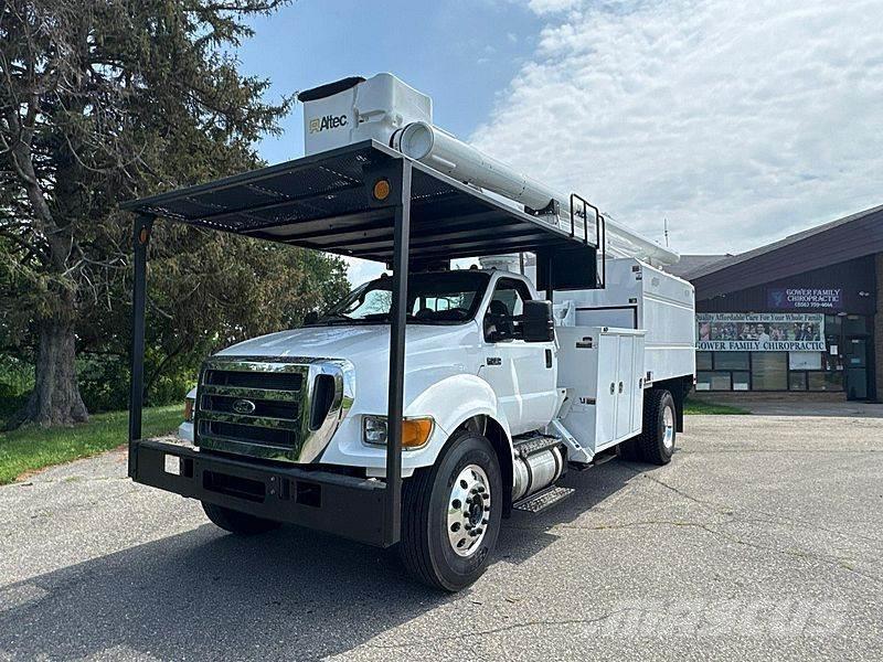 Ford F-750 Auto korpe