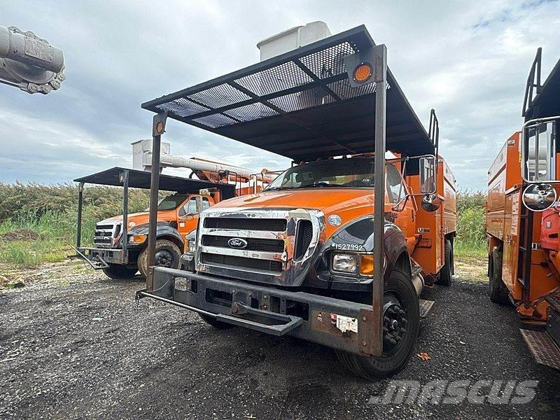 Ford F-750 Auto korpe