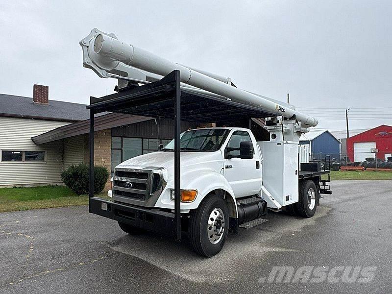 Ford F-750 Auto korpe