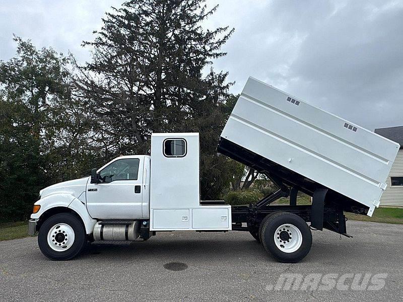 Ford F-750 Kamioni za piljevinu