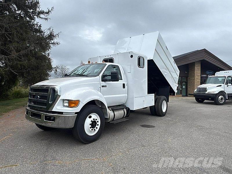 Ford F-750 Kamioni za piljevinu