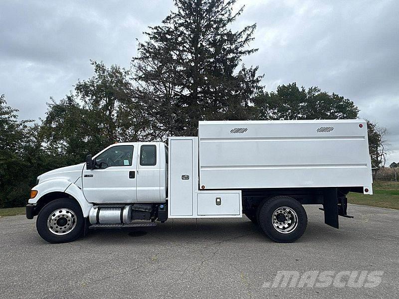 Ford F-750 Kamioni za piljevinu